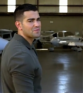 jesse-metcalfe-chase-s1ep2-100.png