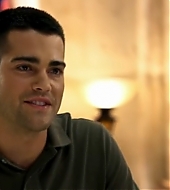 jesse-metcalfe-chase-s1ep2-92.png