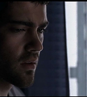 jesse-metcalfe-insanitarium-212.jpg