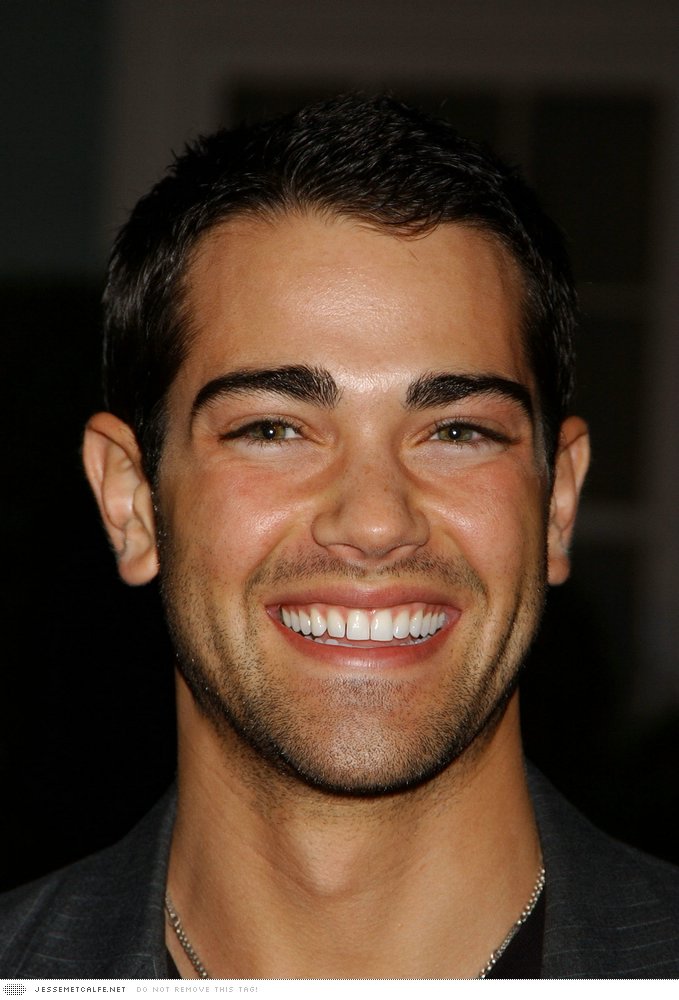 JesseMetcalfe012305J064.jpg