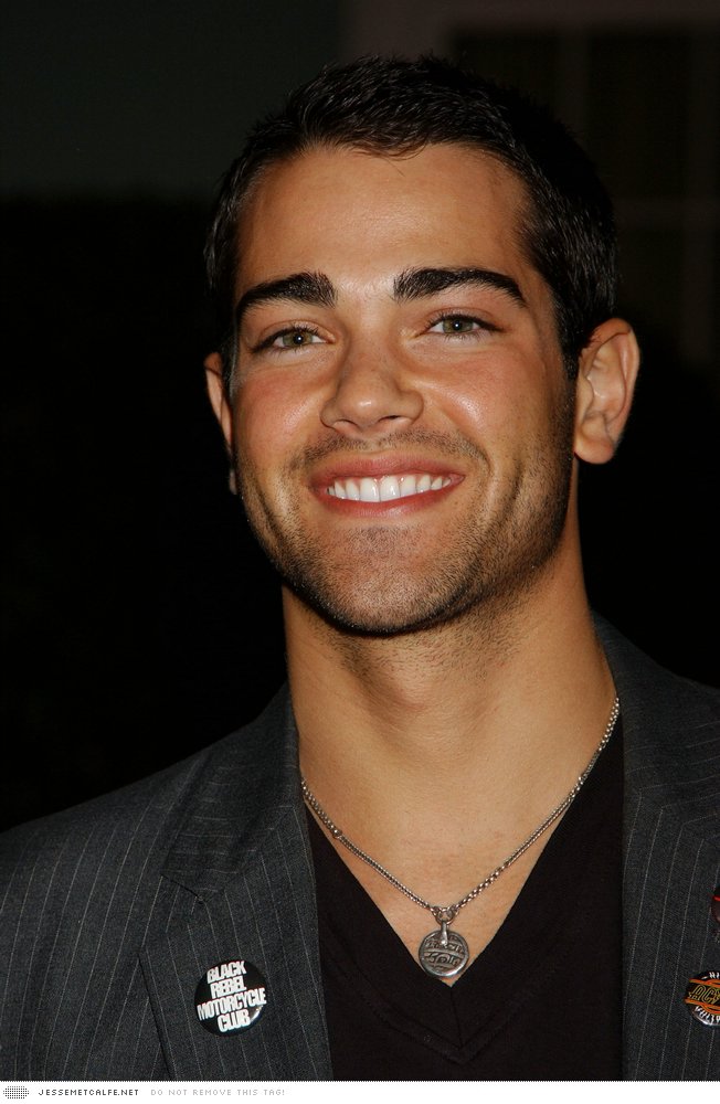 JesseMetcalfe012305J066.jpg