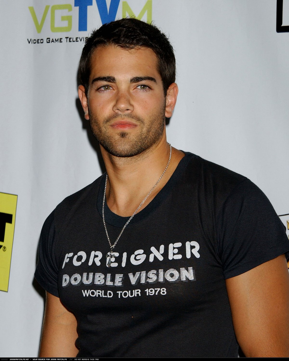 JesseMetcalfe051805-VF109.jpg