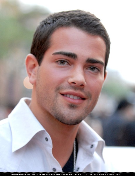 jessemetcalfenet004.jpg