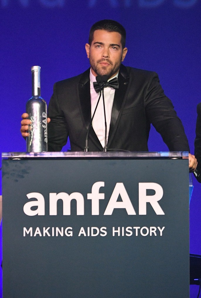 amfar-la-belvedere-vodka-003.jpg