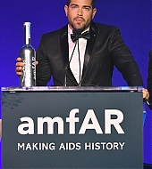 amfar-la-belvedere-vodka-003.jpg