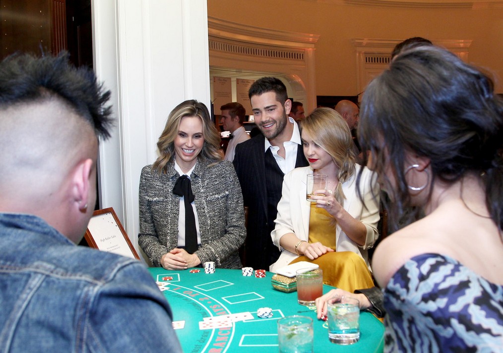 brooks-brothers-hosts-le-casino-night-benefit-004.jpg