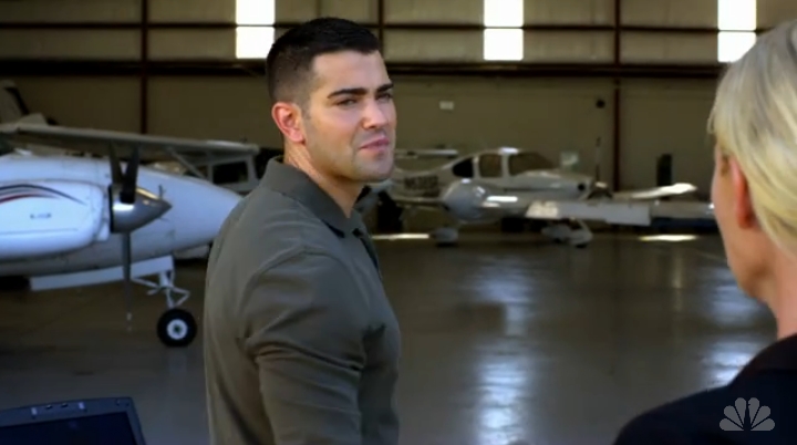 jesse-metcalfe-chase-s1ep2-100.png