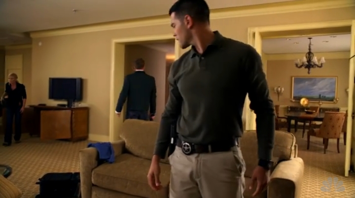 jesse-metcalfe-chase-s1ep2-129.png