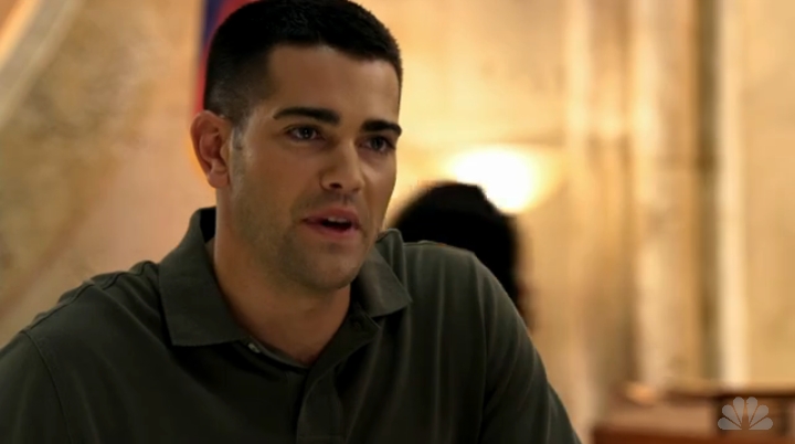 jesse-metcalfe-chase-s1ep2-94.png