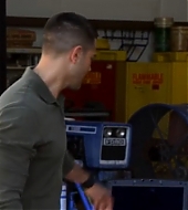 jesse-metcalfe-chase-s1ep2-113.png
