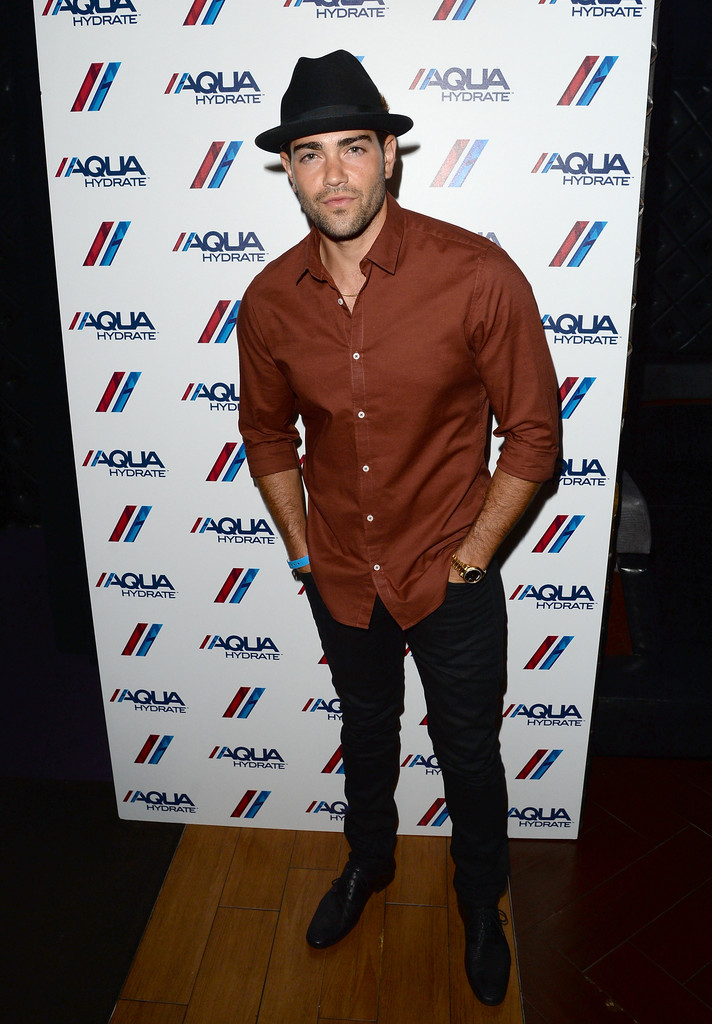 AQUAhydrate-Hosts-Private-Event-At-Hyde-Lounge-For-Bruno-Mars-_-Ellie-Goulding-Concert-July-27-2013-076.jpg