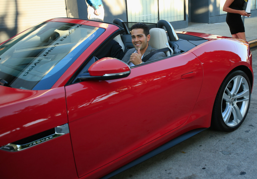 Jaguar-F-Type-Hollywood-Event-July-23-2013-117.jpg