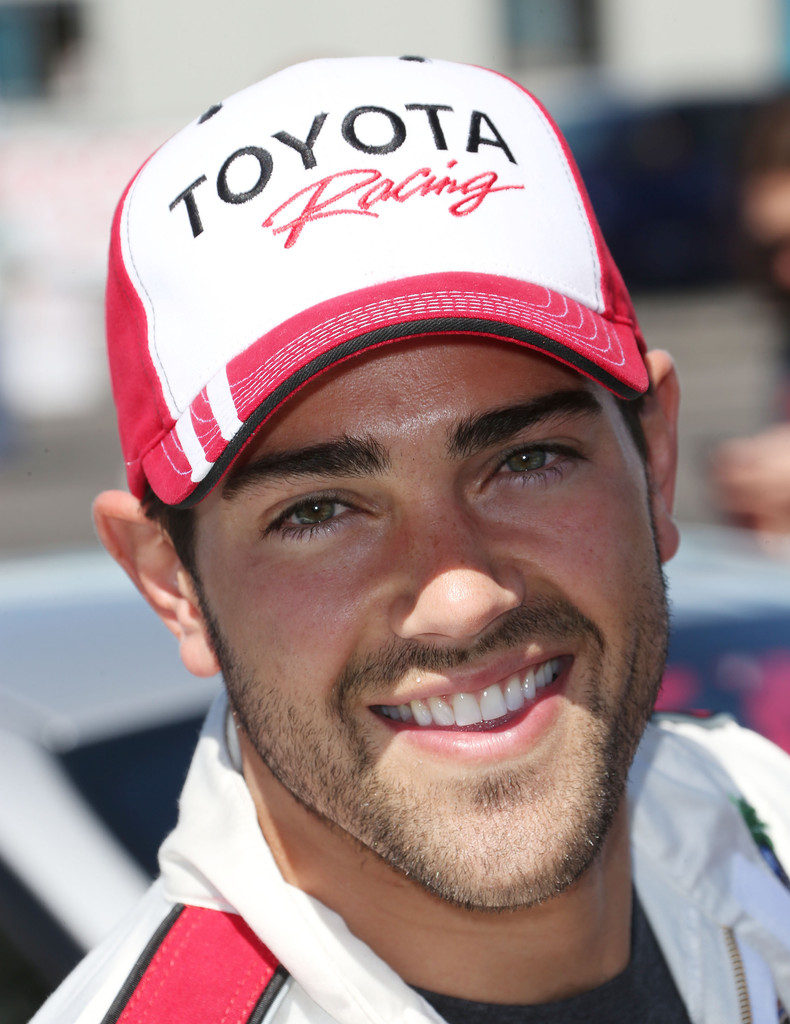 Jesse-Metcalfe-37th_Toyota_ProCelebrity_Race_Participants_Practice_April_2013-002.jpg