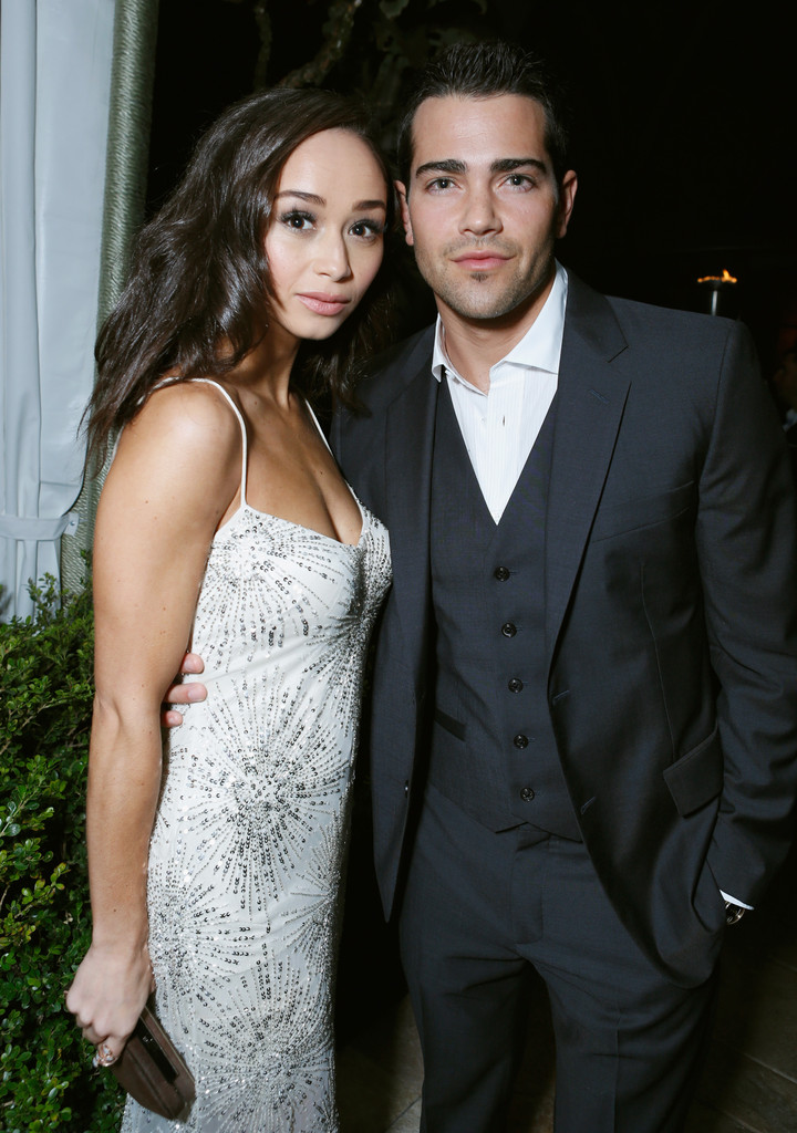 Jesse-Metcalfe-Entertainment_Weekly_Pre-SAG_Party_Hosted_By_Essie_And_Audi_January_25-005.jpg