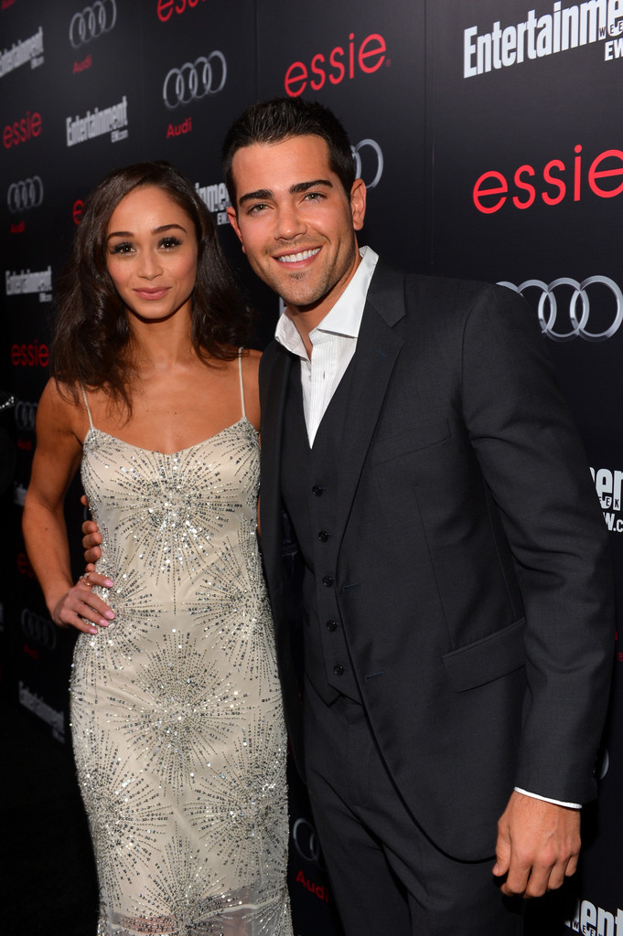 Jesse-Metcalfe-Entertainment_Weekly_Pre-SAG_Party_Hosted_By_Essie_And_Audi_January_25-008.jpg