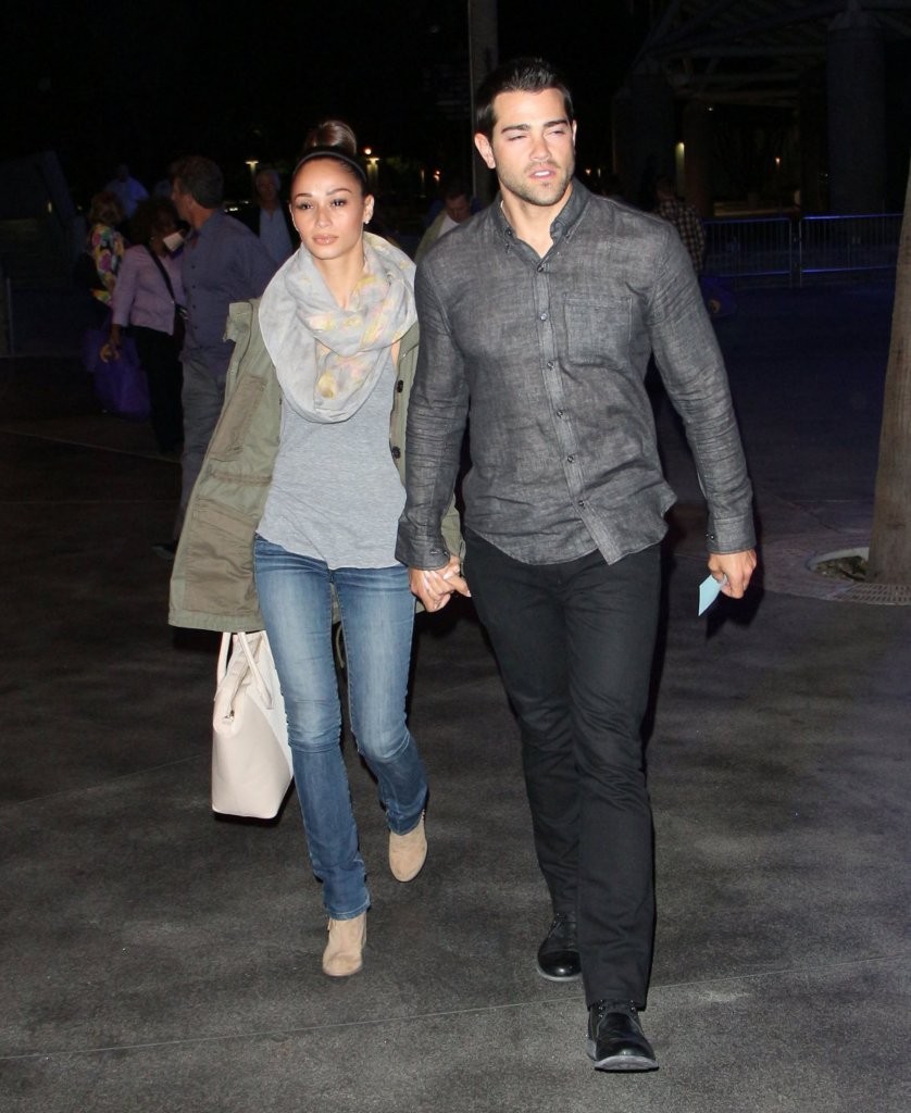 Jesse-Metcalfe-april_11-001.jpg