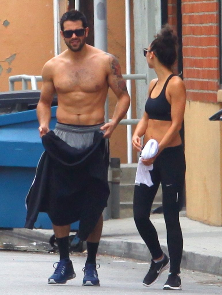 Jesse-Metcalfe-june_4_-_gym-004.jpg