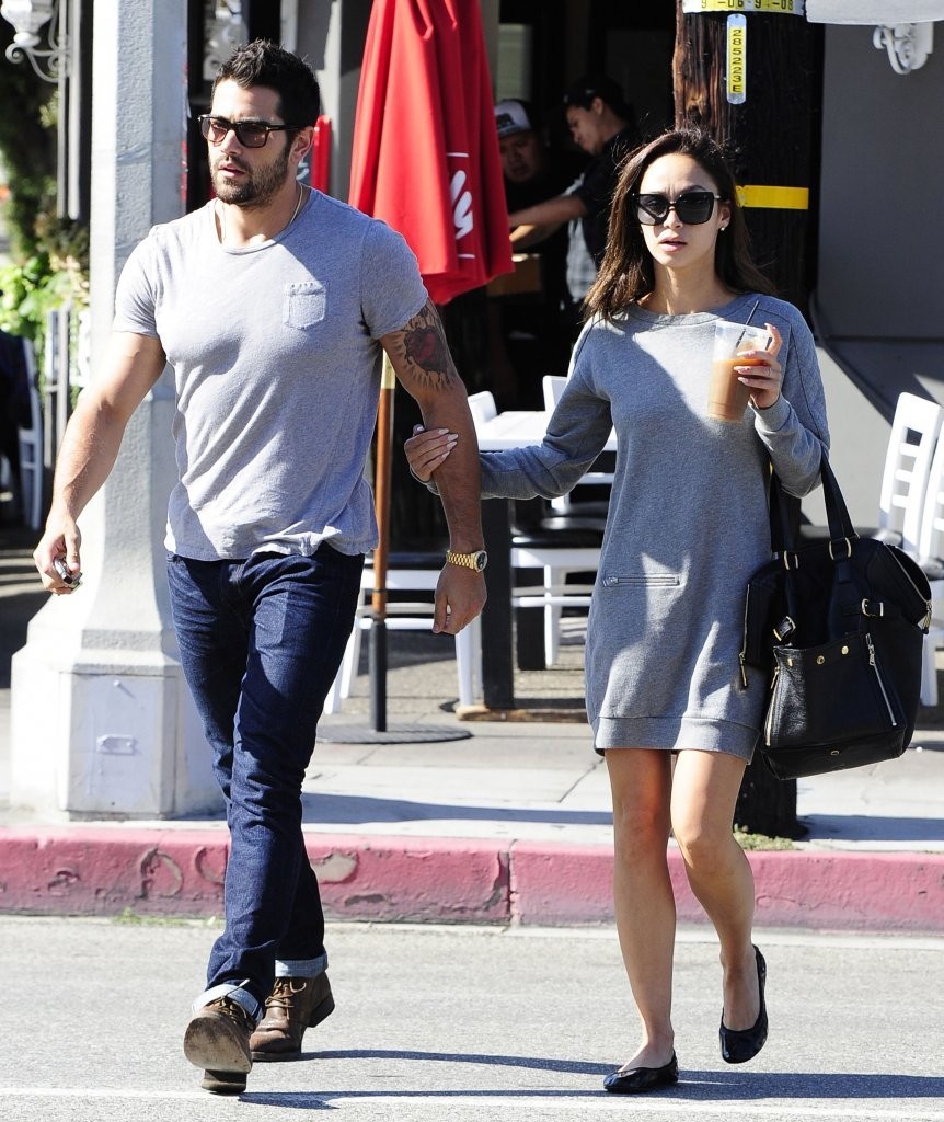 Jesse-Metcalfe-june_4_-_lunch_at_toast-010.jpg